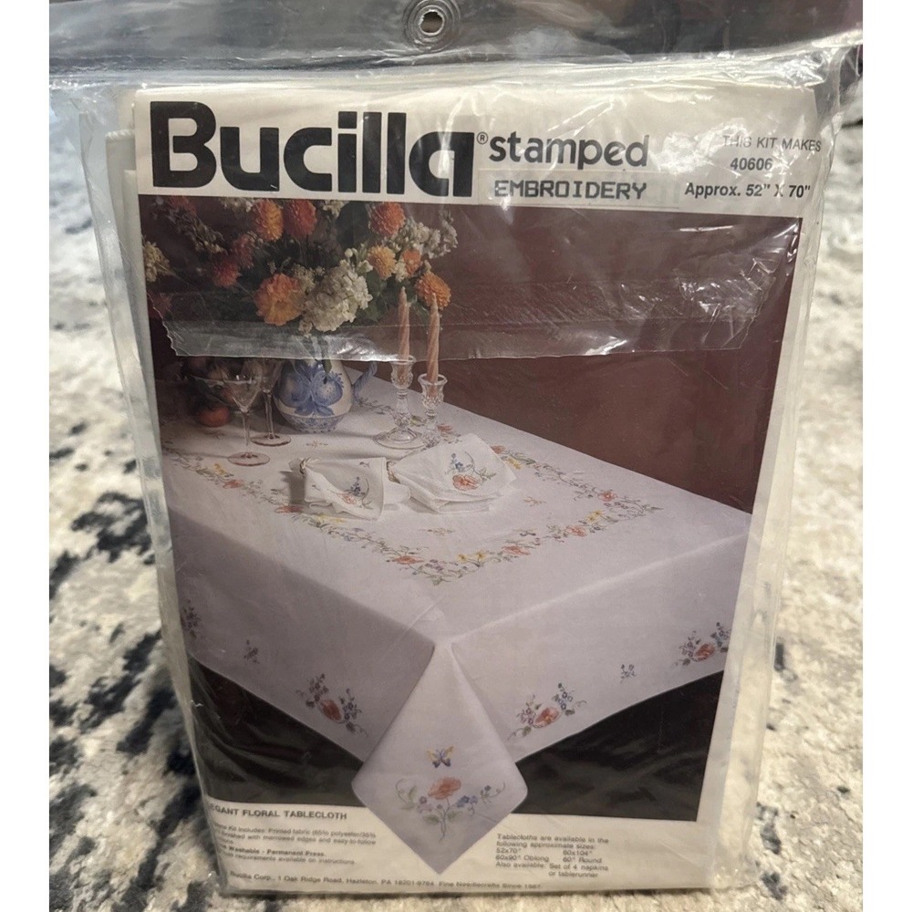 Bucilla Floral White Stamped Embroidery 52" X 70" Tablecloth W/ 4 Napkins 40606